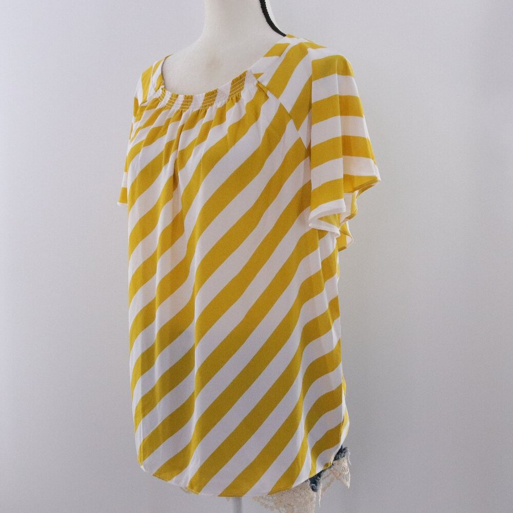 LOFT | Short Sleeve Chiffon Top Large‎ Smocked Striped